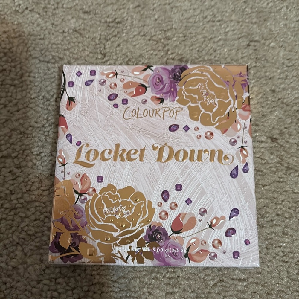Colourpop Locket Down eyeshadow palette